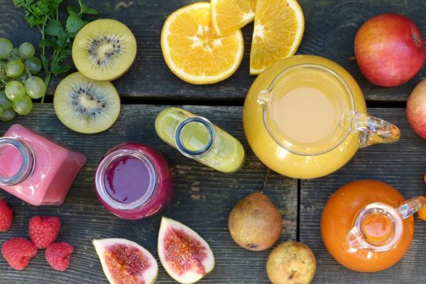 Fresh fruits, Juices and ready-made smoothies